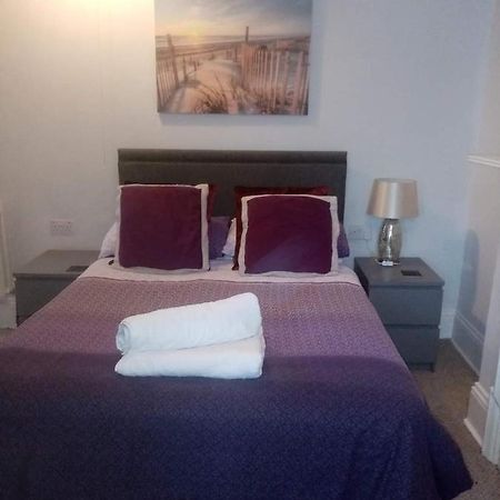 Lea Hurst B & B Bournemouth Eksteriør billede