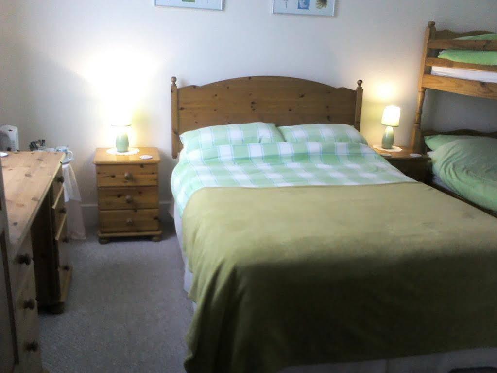 Lea Hurst B & B Bournemouth Eksteriør billede