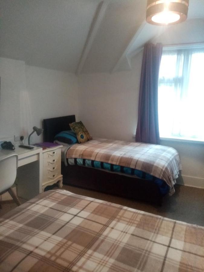 Lea Hurst B & B Bournemouth Eksteriør billede