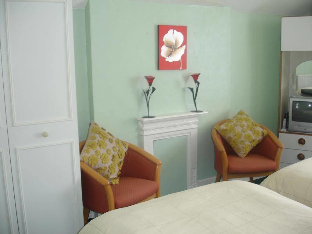 Lea Hurst B & B Bournemouth Eksteriør billede